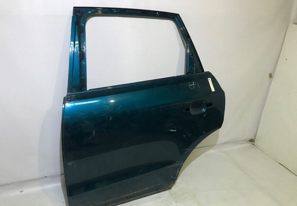 Дверь задняя левая  Audi Q5 8R oem 8R0833051B (скл-3)