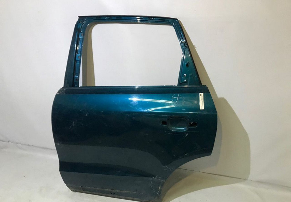 Дверь задняя левая  Audi Q5 8R oem 8R0833051B (скл-3)