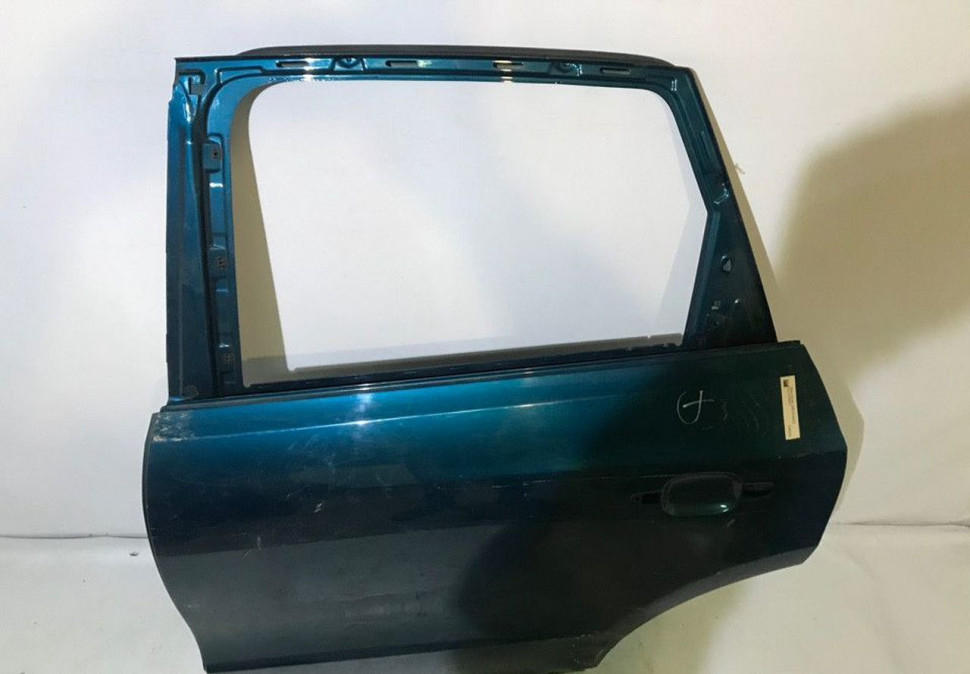 Дверь задняя левая  Audi Q5 8R oem 8R0833051B (скл-3)