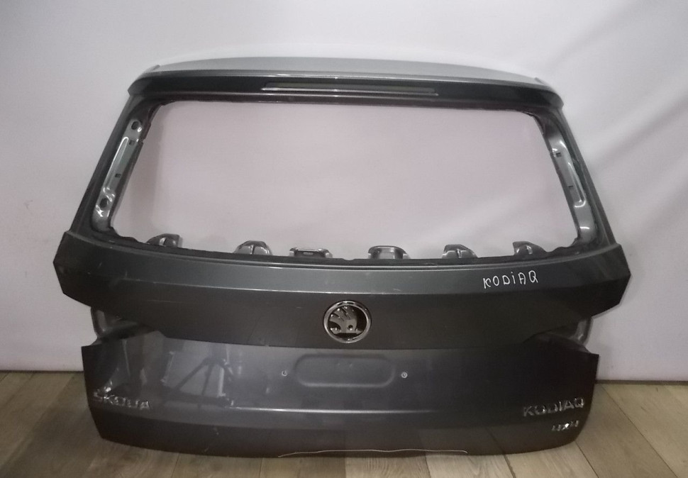 Крышка багажника бу Skoda Kodiaq OEM 565827025A