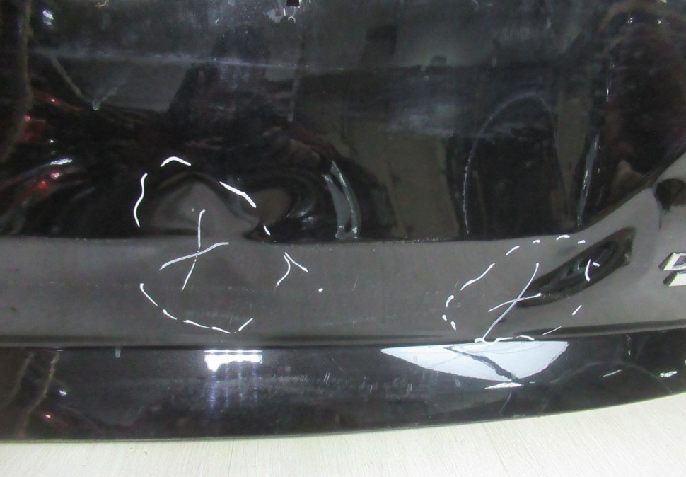 Крышка багажника Jaguar E-pace oem J9C2663 (вмятины) (скл-3)