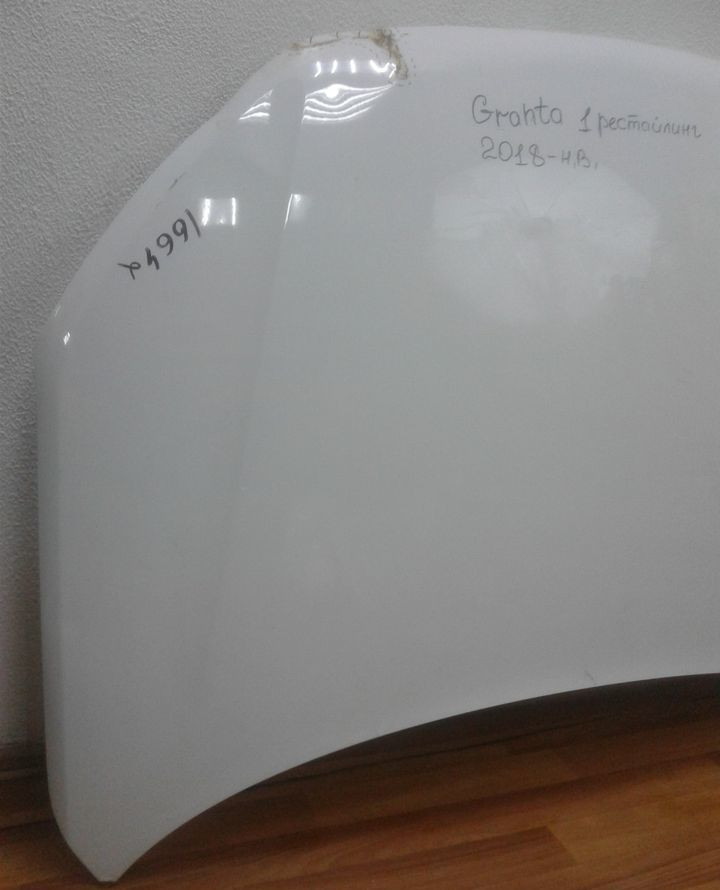 Капот Lada Granta рест Oem 21908402010000 (вмятина)  (скл-3)