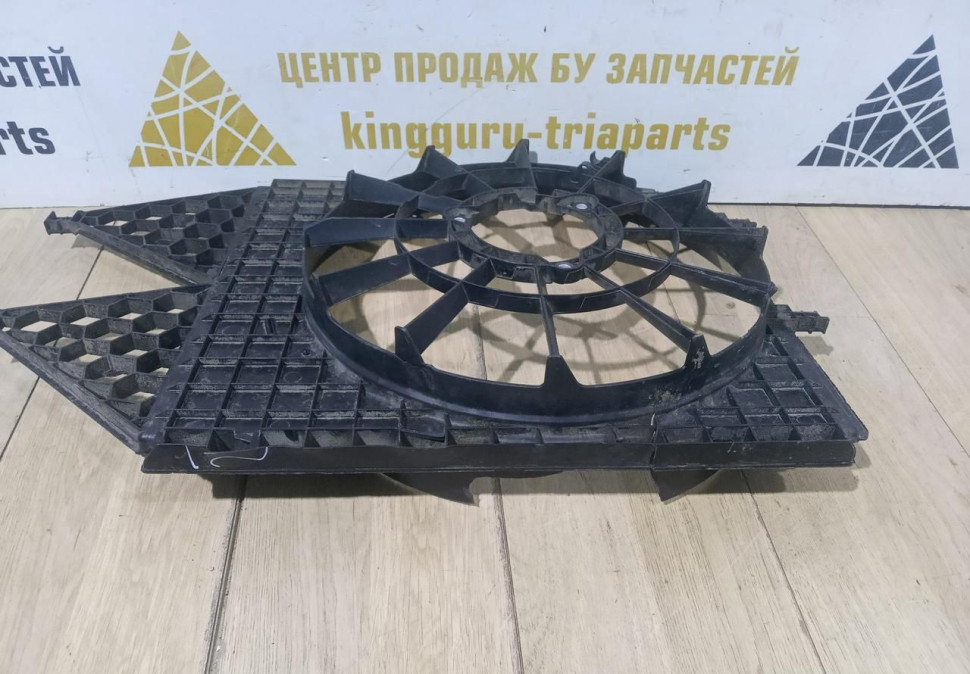 Диффузор вентилятора Skoda Rapid 1.4 OEM 6RU121207B