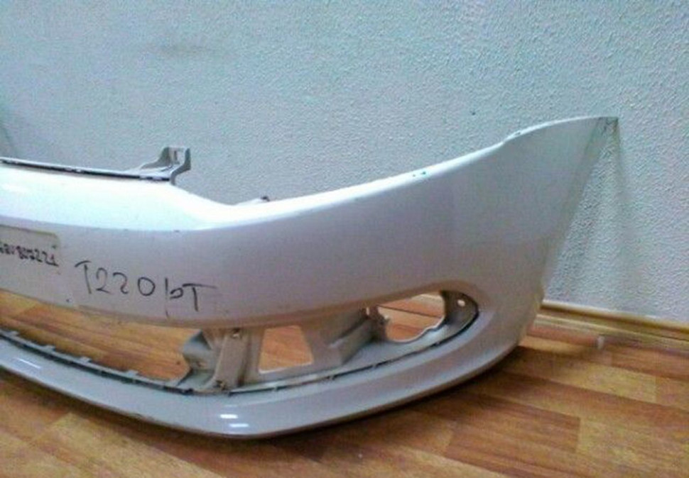 Бампер передний Volkswagen Polo 5 Oem 6RU807221