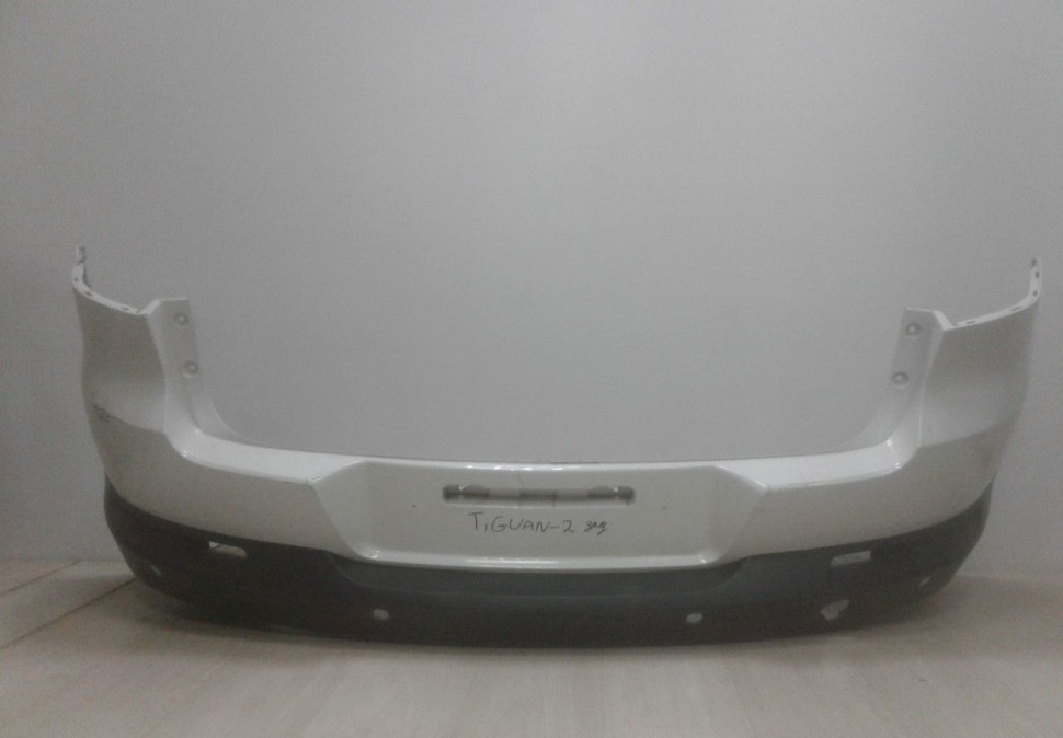 Бампер задний Volkswagen Tiguan 1 oem 5NU807421 (мал.трещ.) ( мал.вмят) ( слом 1 креп)