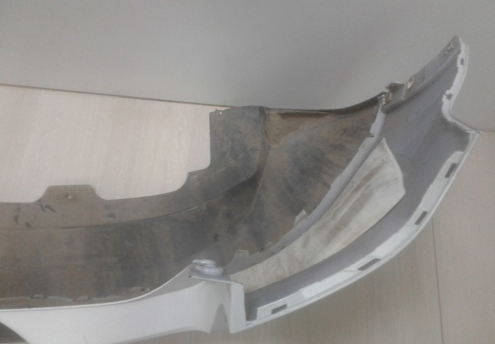 Бампер задний Volkswagen Tiguan 1 oem 5NU807421 (мал.трещ.) ( мал.вмят) ( слом 1 креп)