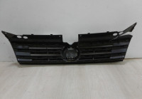 Решетка радиатора Volkswagen Tiguan 2 (17>) oem 5NA853653B (скл-3)