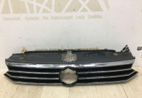 Решетка радиатора Volkswagen Passat B8 2015 oem 3g0853653d
