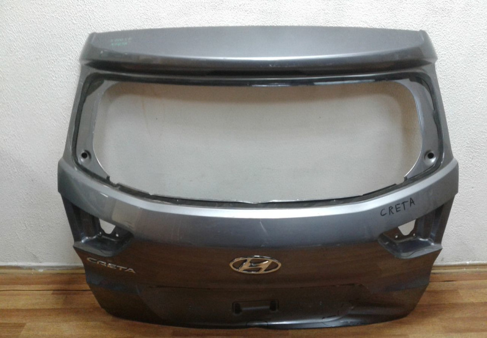Крышка багажника Hyundai Creta (16>) вмятина (скл-3)