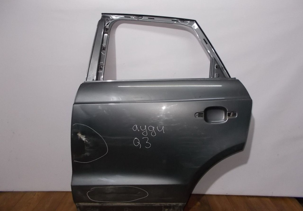 Дверь задняя левая бу Audi Q3 (скл-3)