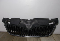 Решетка радиатора бу Skoda Fabia 2 OEM 5J0853668C