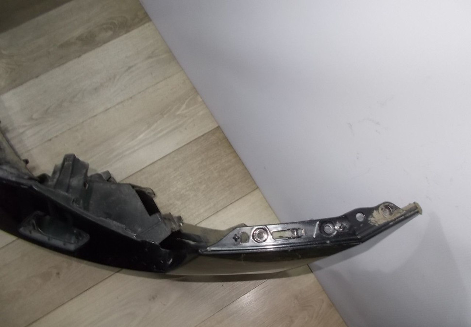 Бампер передний бу Skoda Superb 3 OEM 3V0807221