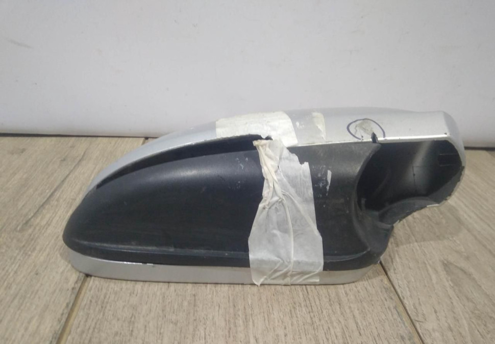 Крышка корпуса зеркала правая бу Skoda Superb OEM 3T0857538 Крышка корпуса зеркала правая бу Skoda Superb OEM 3T0857538