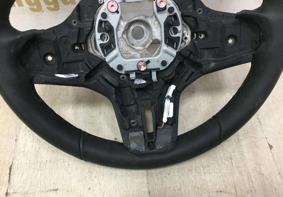 Руль BMW 5 G30 M-Sport OEM 32308008186 Руль BMW 5 G30 M-Sport OEM 32308008186