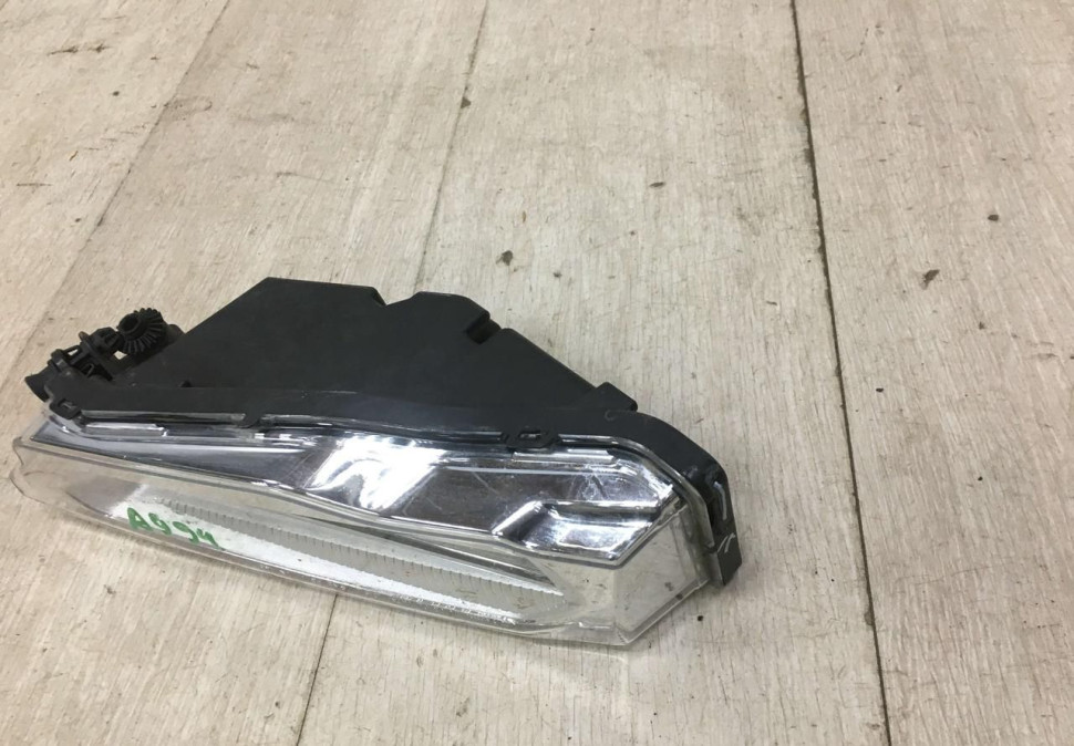 Фара ЛЭД LED противотуманная правая BMW X3 G01 OEM 63177412528