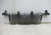 Усилитель переднего бампера (пластиковый) Lada Vesta oem 8450031189 (трещины) (скл-3)