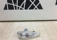 Повторитель поворота правый Hyundai Solaris 1 oem 923041R000