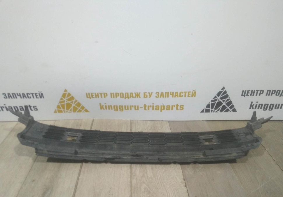 Решетка переднего бампера бу Skoda Kodiaq OEM 565853677