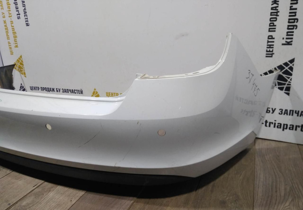 Бампер задний бу Skoda Rapid OEM 60U807421B (В)