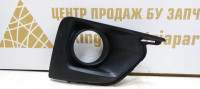 Накладка противотуманной фары правой Chevrolet Traverse 17-21 oem 23234811