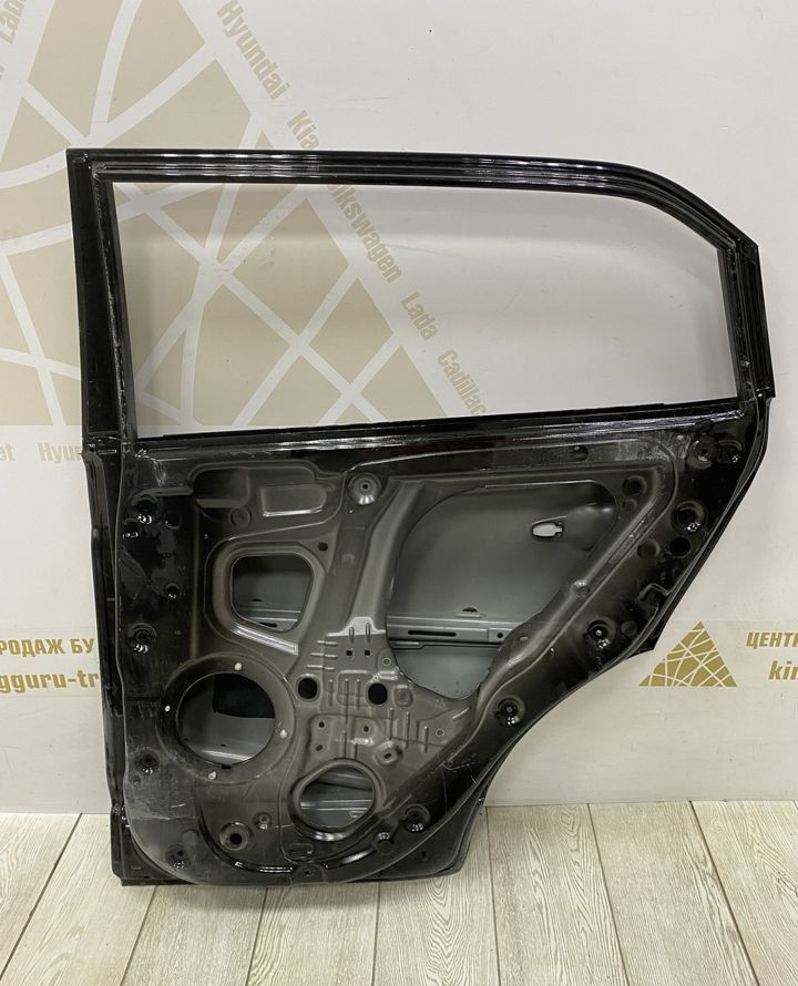 Дверь задняя правая Hyundai Creta 2016 oem 77004M0000