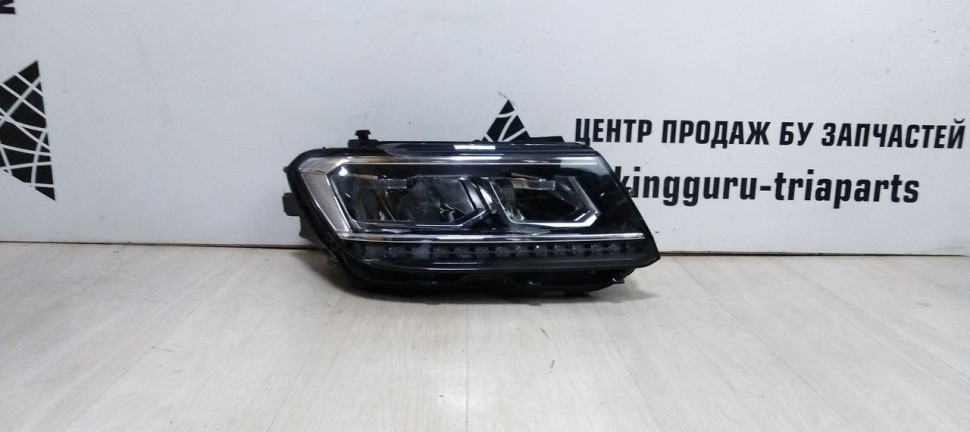 Фара правая LED Volkswagen Tiguan 2 oem 5NB941036D (Скл-3)