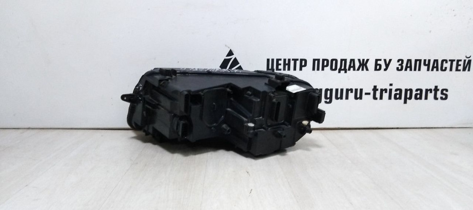 Фара правая LED Volkswagen Tiguan 2 oem 5NB941036D (Скл-3)