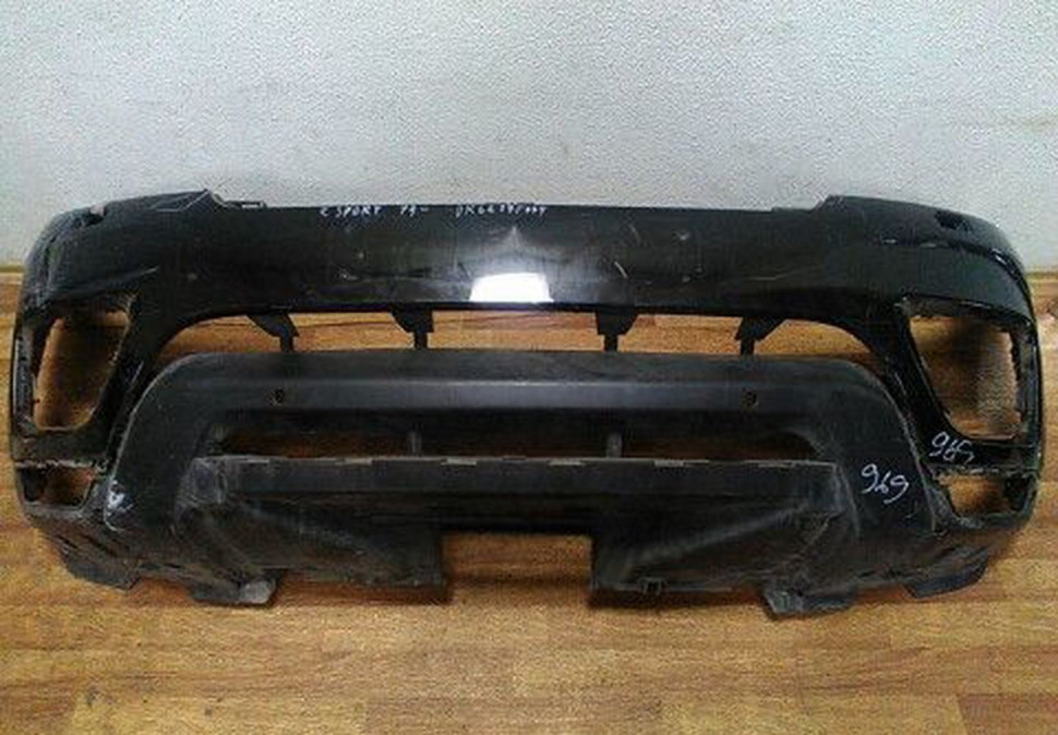 Бампер передний Range Rover Sport (13>) трещины в сборе oem dk6217f775 (Скл-3)