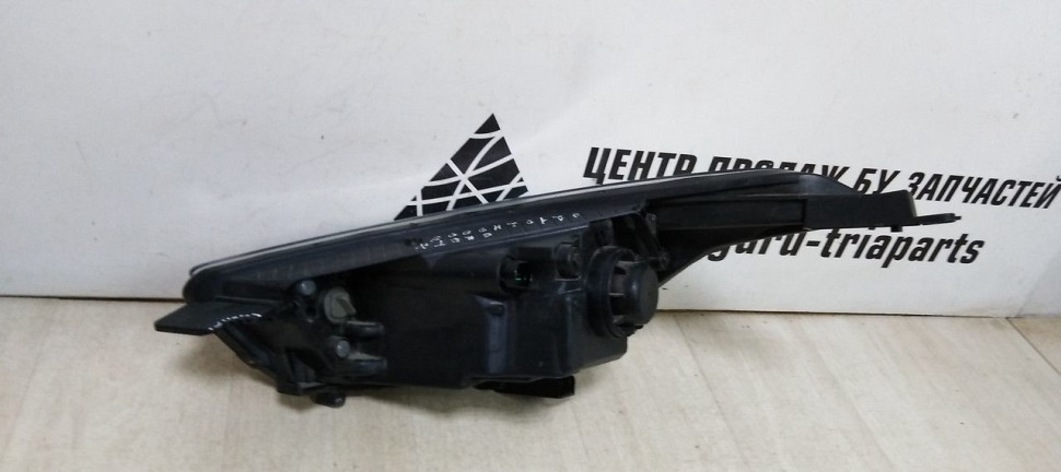 Фара правая Hyundai Creta oem 92102m0000