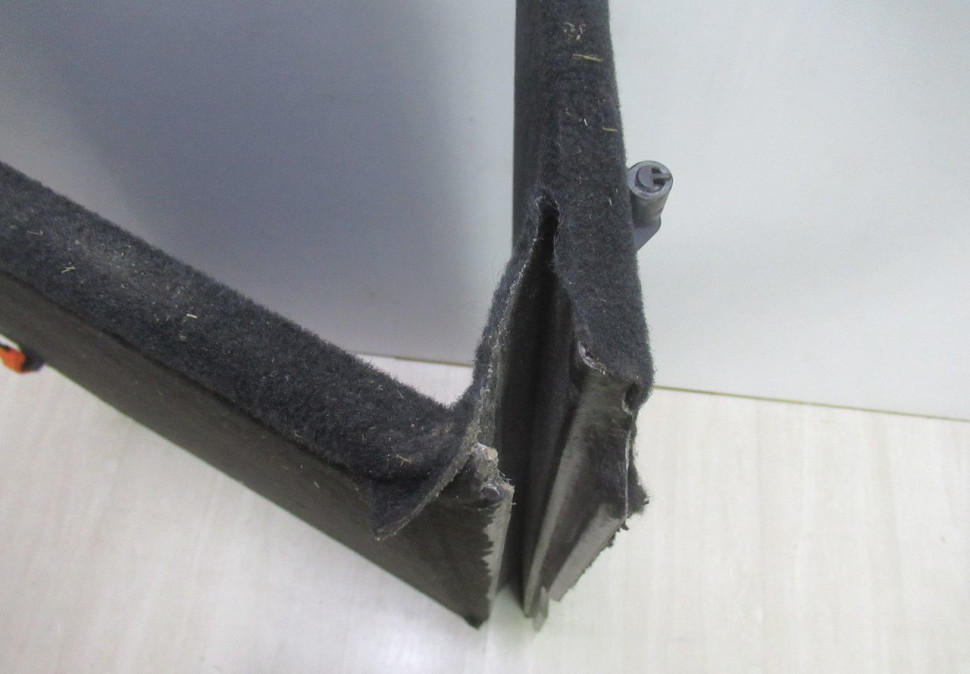 Пол багажника Volkswagen Touareg 2 oem  7p6863546e ( дефект) (скл-3)