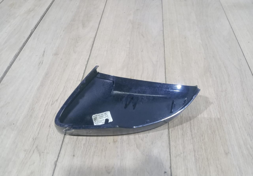 Крышка корпуса зеркала правая бу Skoda Octavia A7 OEM 5E0857538A