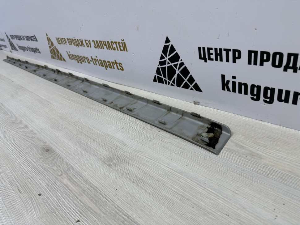 Накладка левого порога бу Renault Duster OEM 769523970R Накладка левого порога бу Renault Duster OEM 769523970R