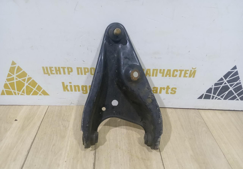 Рычаг правый бу Renault Logan OEM 545009976R Рычаг правый бу Renault Logan OEM 545009976R