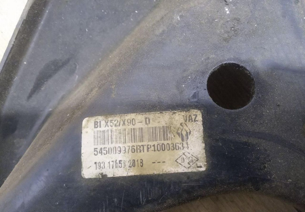 Рычаг правый бу Renault Logan OEM 545009976R