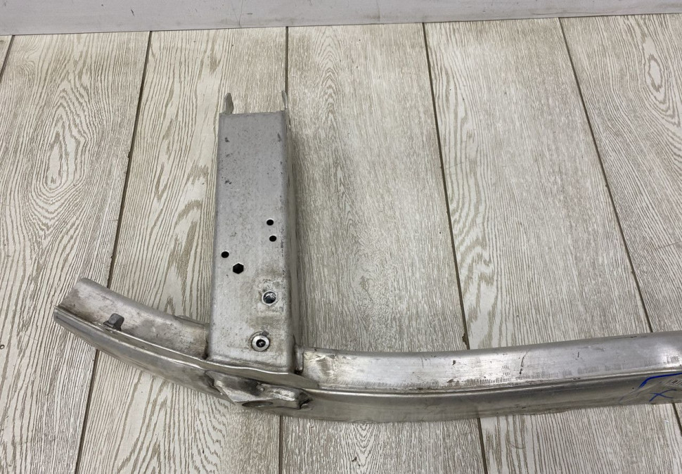 Усилитель переднего бампера BMW 7 G11 OEM 51117358796