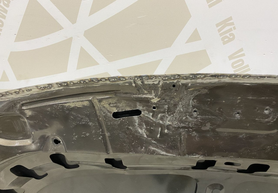 Капот Volkswagen Tiguan 1 2007 OEM 5N0823031A