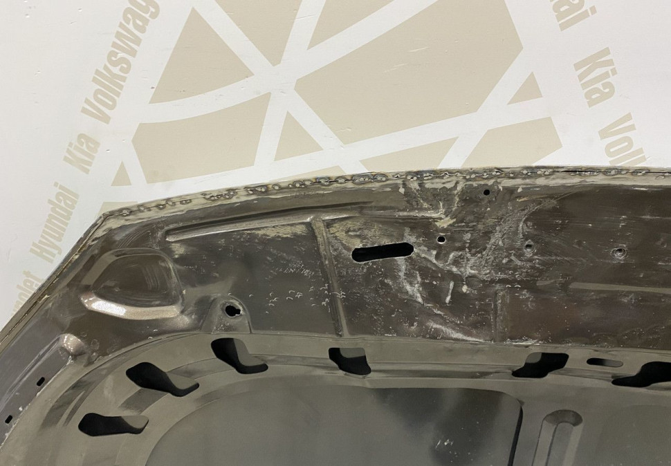 Капот Volkswagen Tiguan 1 2007 OEM 5N0823031A