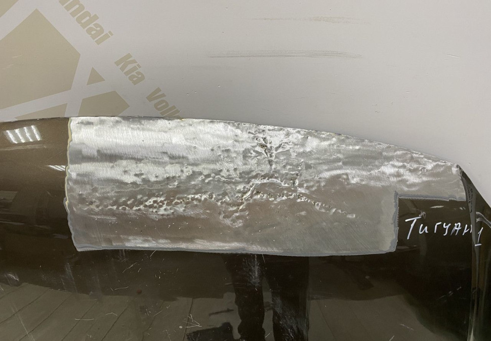 Капот Volkswagen Tiguan 1 2007 OEM 5N0823031A Капот Volkswagen Tiguan 1 2007 OEM 5N0823031A