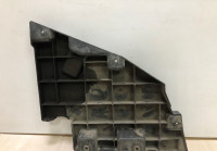 Кронштейн заднего бампера правый Cadillac Escalade 3 oem 102525826 (слом.часть) (скл-3)