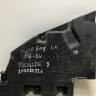 Кронштейн заднего бампера правый Cadillac Escalade 3 oem 102525826 (слом.часть) (скл-3)