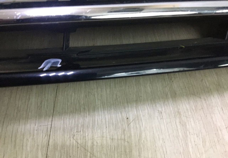 Решетка радиатора Volkswagen Tiguan 2 oem 5NA853653B (скл-3) Решетка радиатора Volkswagen Tiguan 2 oem 5NA853653B (скл-3)