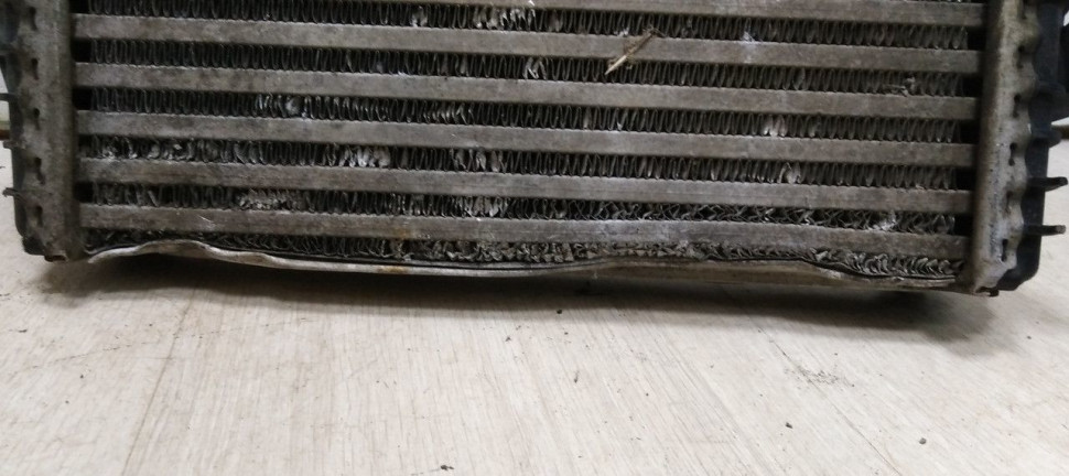 Интеркулер левый Volkswagen Touareg 1 (02-10) oem 7L6145803d