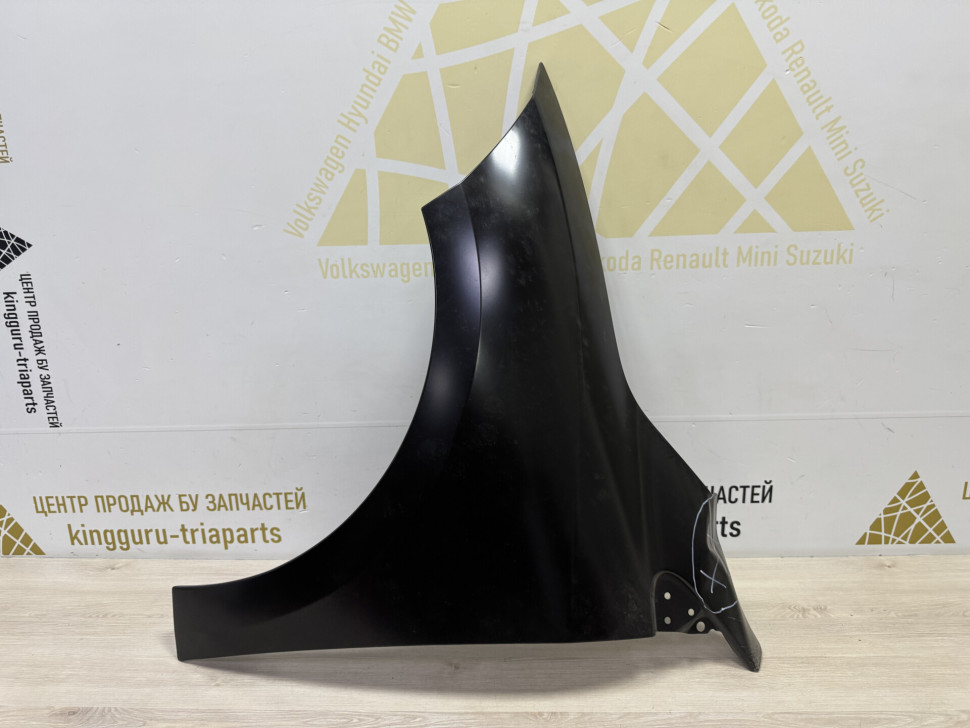 Крыло переднее левое Renault Megane 3 OEM 631017297R 631019031R