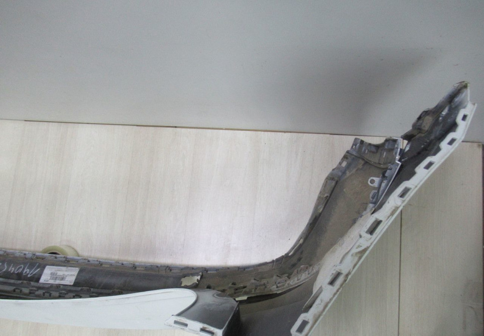 Бампер задний Volkswagen Tiguan 2 R-Line oem 5nr807421 (вмятина) Бампер задний Volkswagen Tiguan 2 R-Line oem 5nr807421 (вмятина)