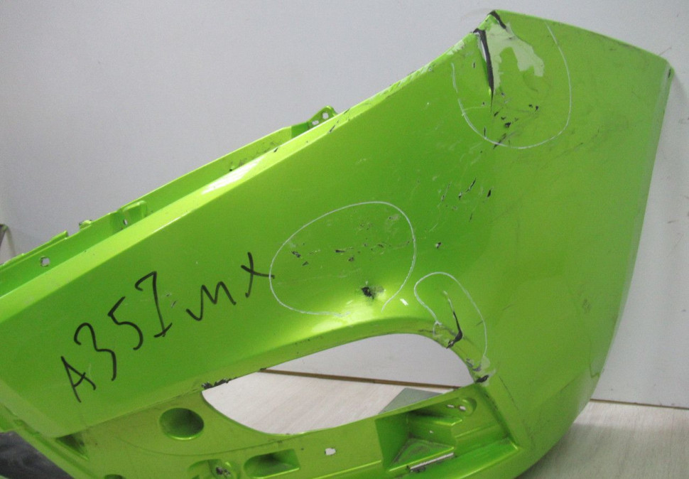 Бампер передний Lada Vesta oem 8450006666 (слом.часть)(трещины)(слом.мал.часть на крепл.) (скл-3) Бампер передний Lada Vesta oem 8450006666 (слом.часть)(трещины)(слом.мал.часть на крепл.) (скл-3)