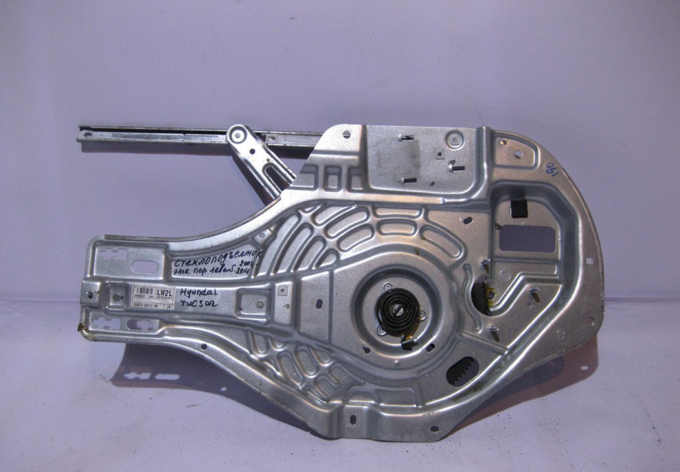 Стеклоподъемник электрический передний левый Hyundai Tucson 1 oem 824702e010 (скл-3)