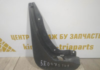 Брызговик задний левый бу Skoda Octavia A7 OEM 5E0075101A