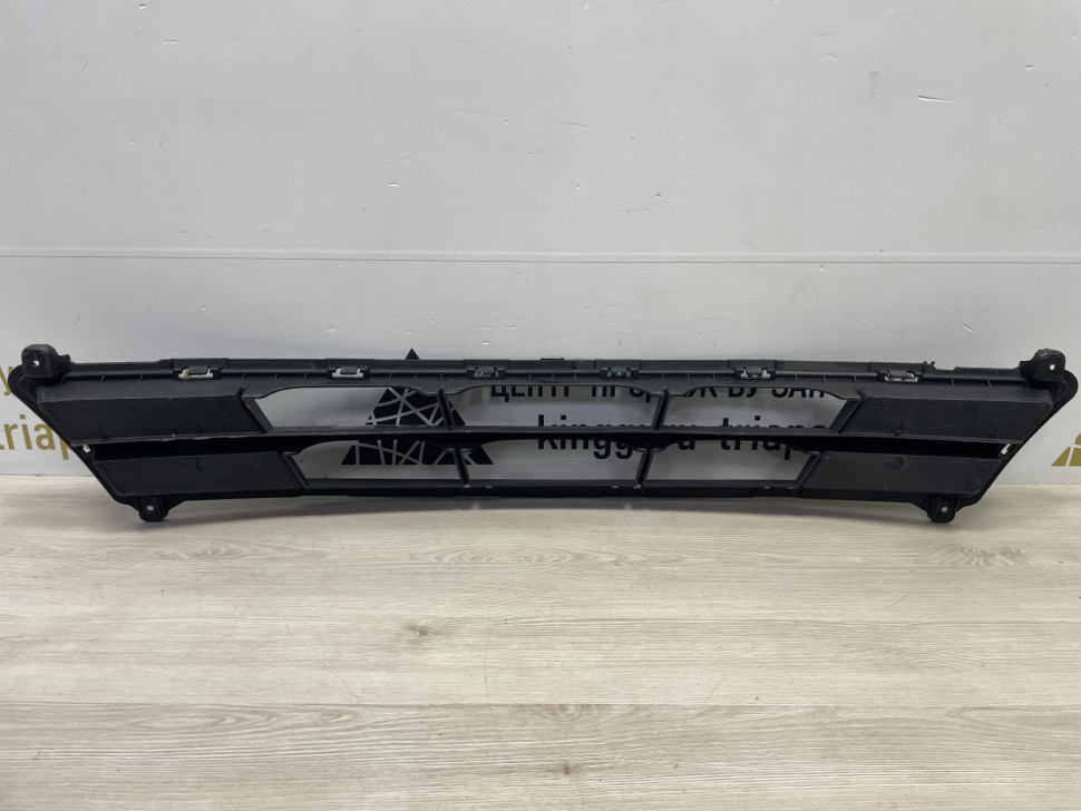 Решётка переднего бампера Hyundai Solaris рест oem 865614L500 Решётка переднего бампера Hyundai Solaris рест oem 865614L500