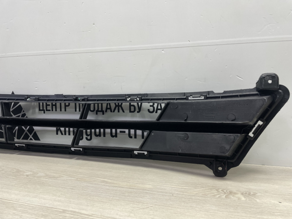 Решётка переднего бампера Hyundai Solaris рест oem 865614L500 Решётка переднего бампера Hyundai Solaris рест oem 865614L500