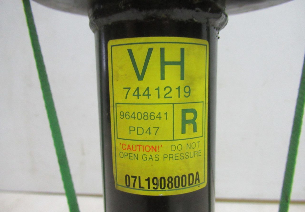 Амортизатор задний правый Chevrolet Lacetti универсал oem 96407820 (НОВЫЙ)